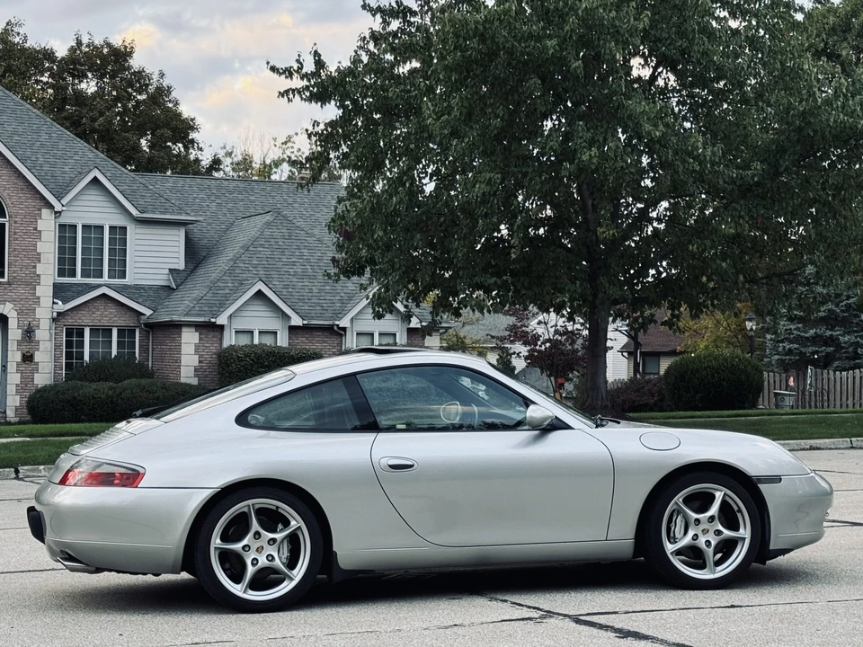 2000 Porsche 996 Carrera - Image 9 of 31