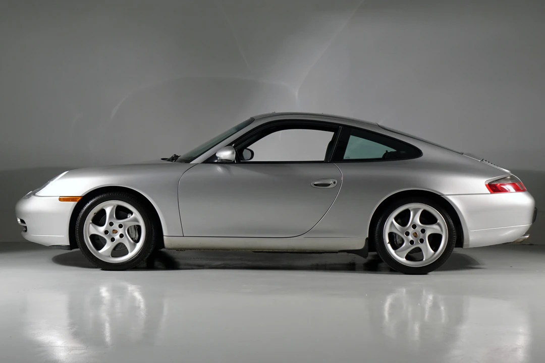 2000 Porsche 996 Carrera - Image 2 of 31