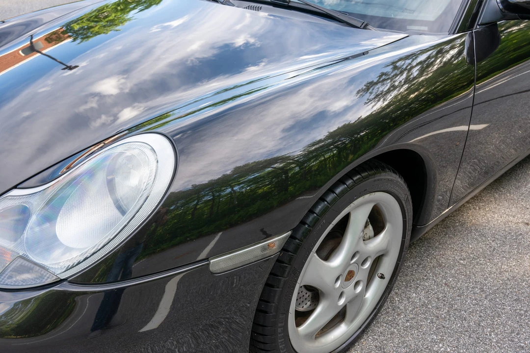 2000 Porsche 996 Carrera 4 - Image 28 of 31