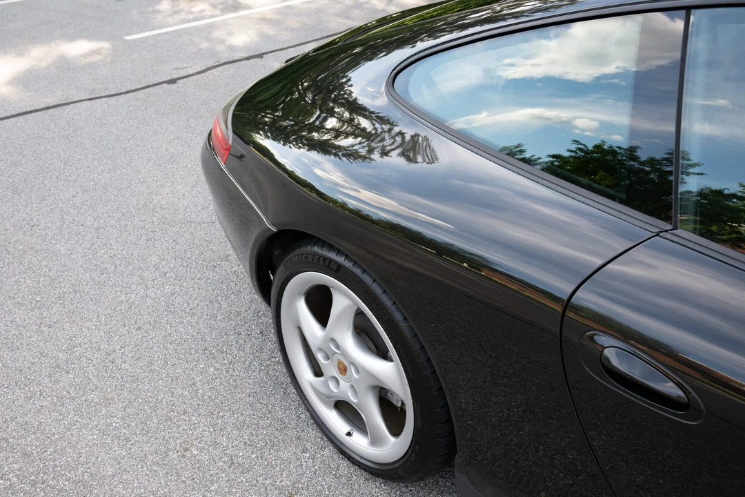 2000 Porsche 996 Carrera 4 - Image 19 of 31