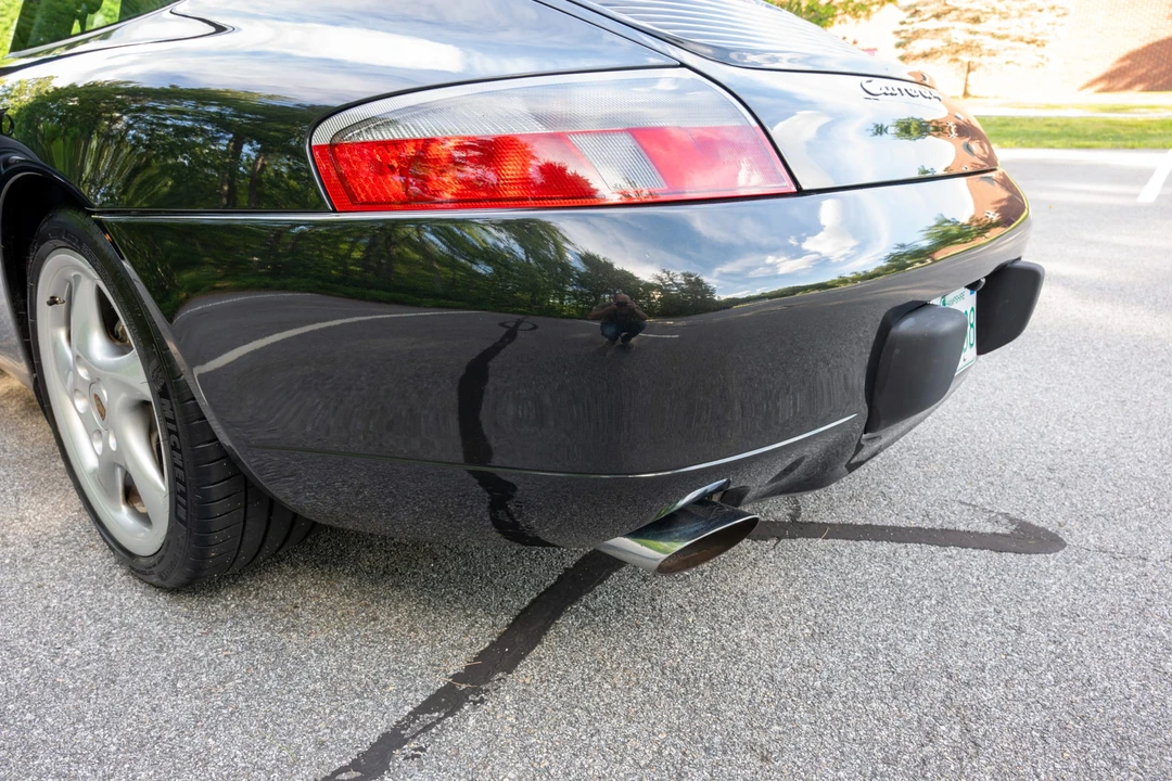 2000 Porsche 996 Carrera 4 - Image 23 of 31