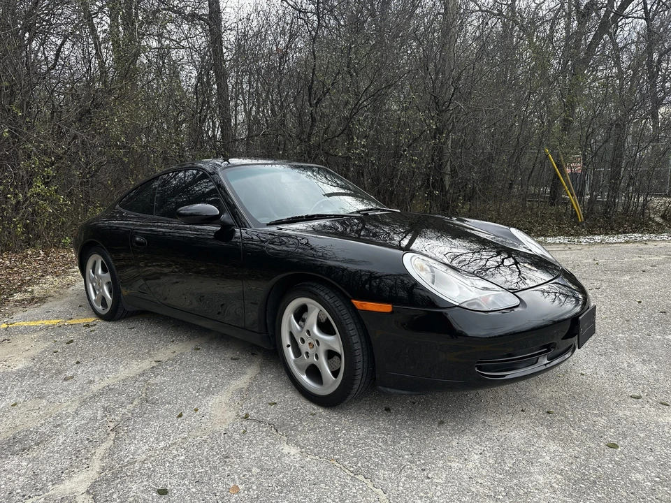 2000 Porsche 996 Carrera 4 - Image 13 of 31