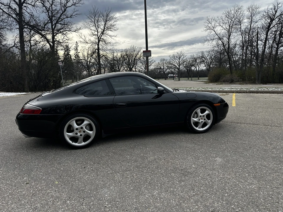 2000 Porsche 996 Carrera 4 - Image 23 of 31