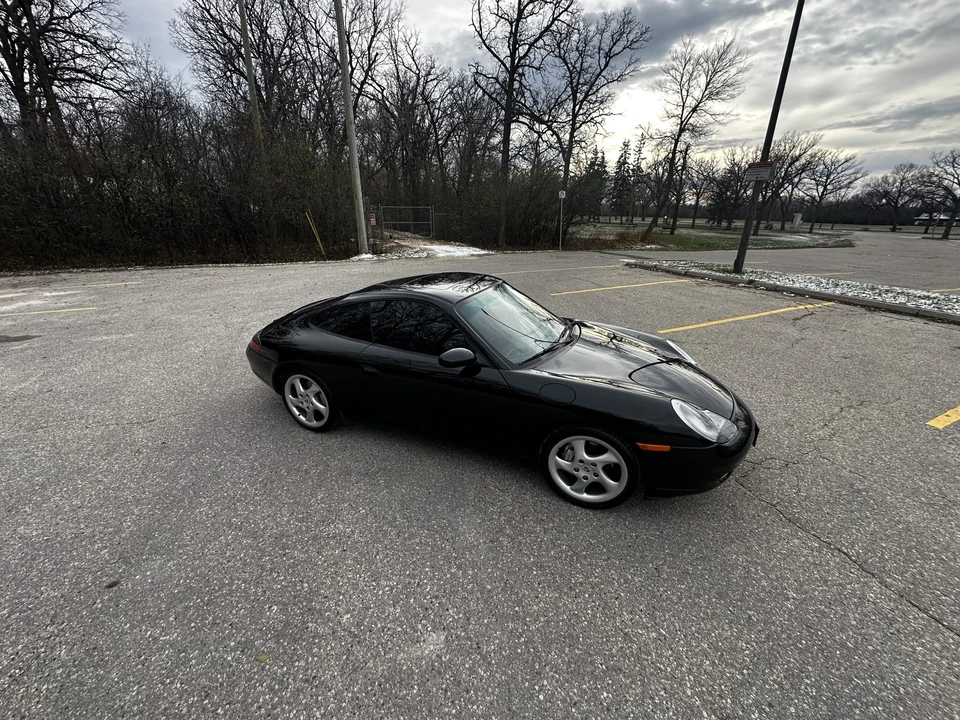 2000 Porsche 996 Carrera 4 - Image 14 of 31