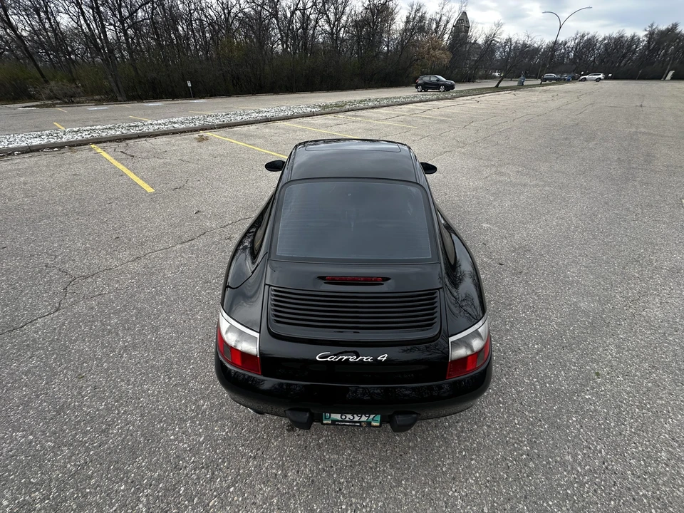 2000 Porsche 996 Carrera 4 - Image 28 of 31