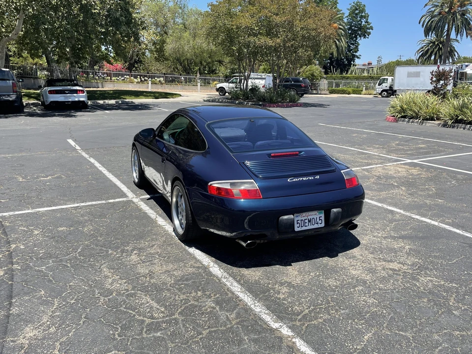 2000 Porsche 996 Carrera - Image 12 of 31