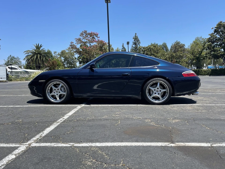 2000 Porsche 996 Carrera - Image 9 of 31