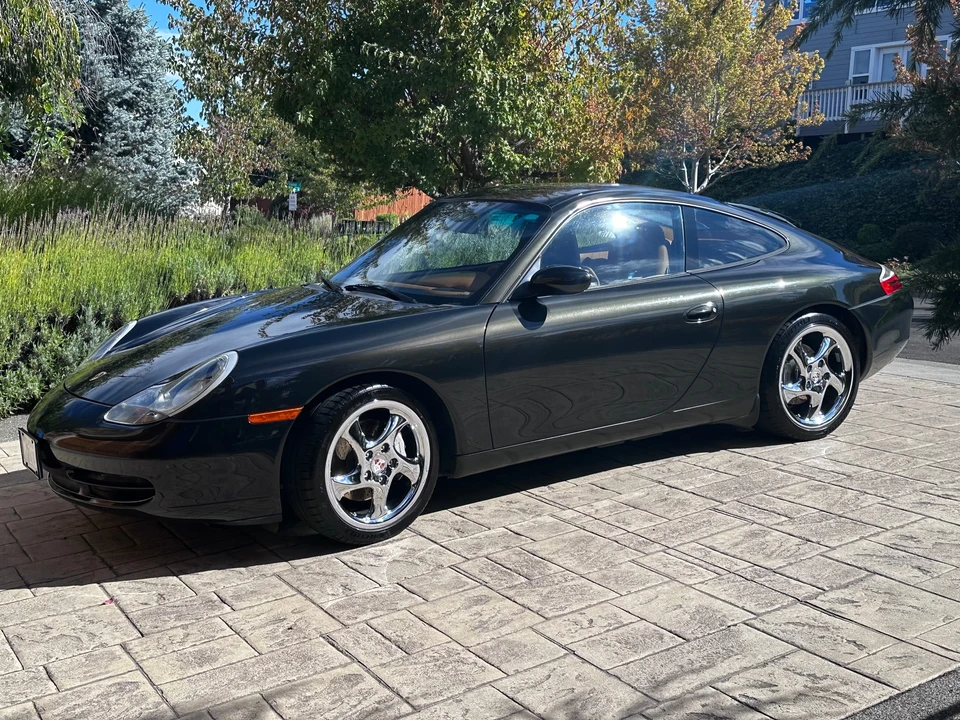 2000 Porsche 996 Carrera 4 - Image 3 of 31