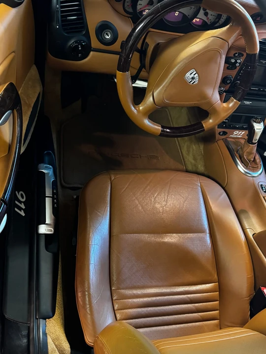 2000 Porsche 996 Carrera 4 - Image 22 of 31