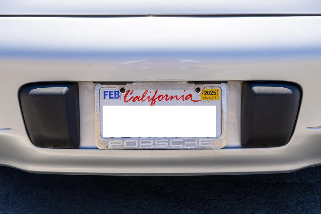 2000 Porsche 996 Carrera 4 - Image 23 of 31