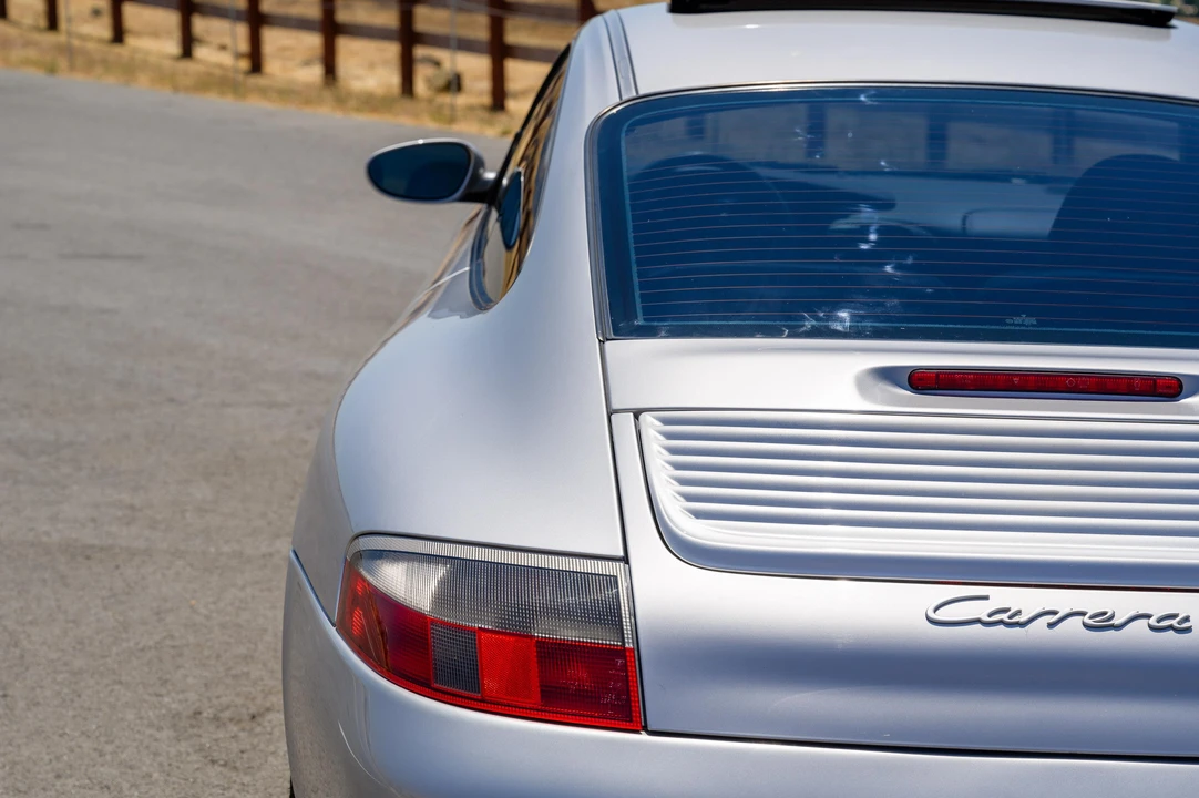 2000 Porsche 996 Carrera 4 - Image 21 of 31