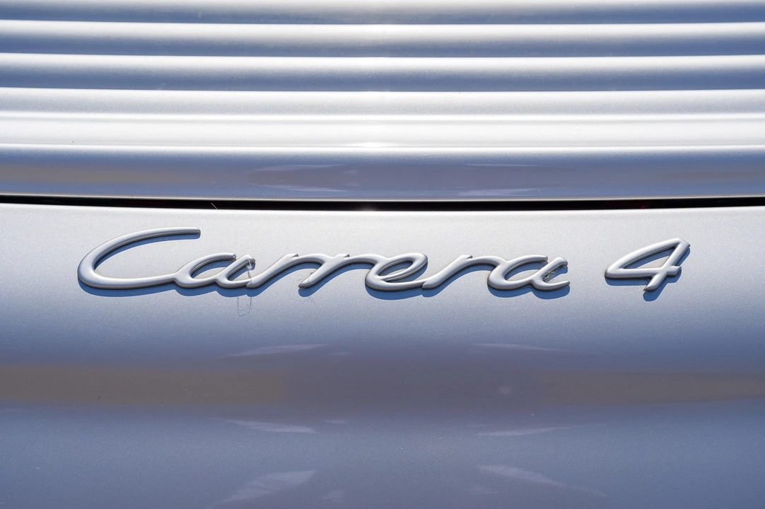 2000 Porsche 996 Carrera 4 - Image 22 of 31