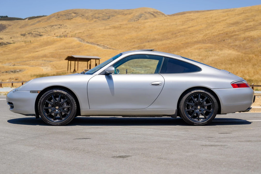 2000 Porsche 996 Carrera 4 - Image 3 of 31
