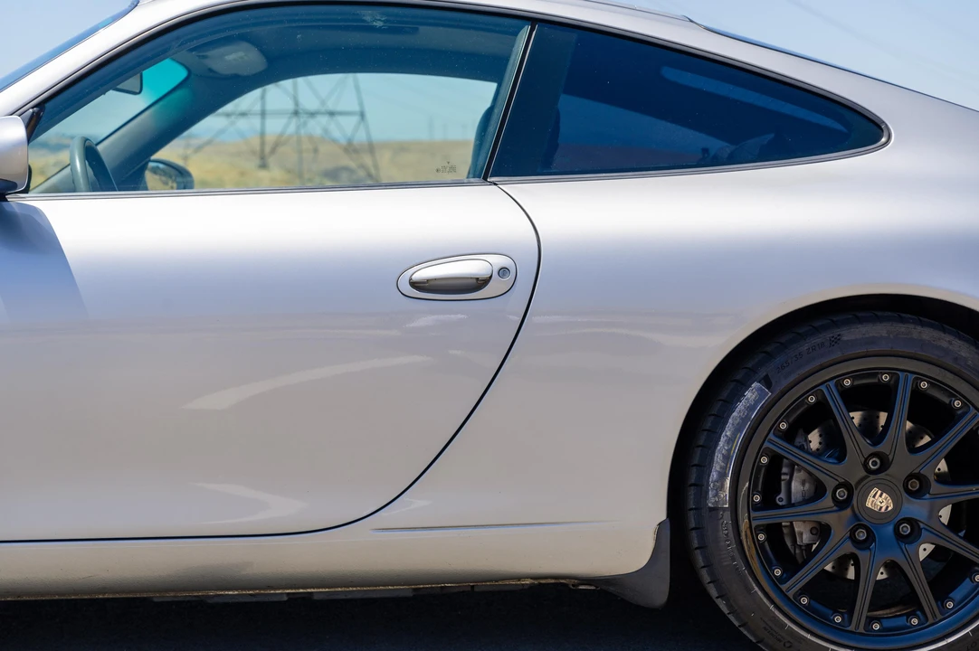 2000 Porsche 996 Carrera 4 - Image 19 of 31