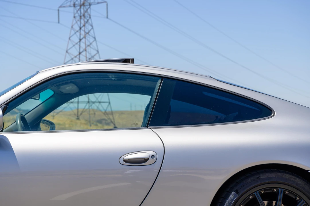 2000 Porsche 996 Carrera 4 - Image 20 of 31