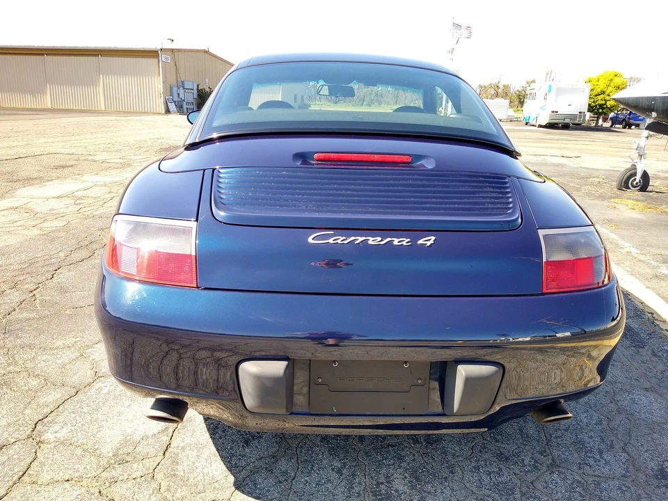 2000 Porsche 996 Carrera 4 - Image 3 of 31