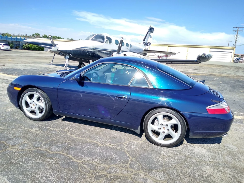 2000 Porsche 996 Carrera 4 - Image 13 of 31