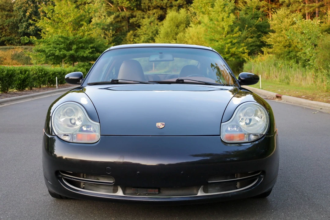 2000 Porsche 996 Carrera - Image 27 of 31