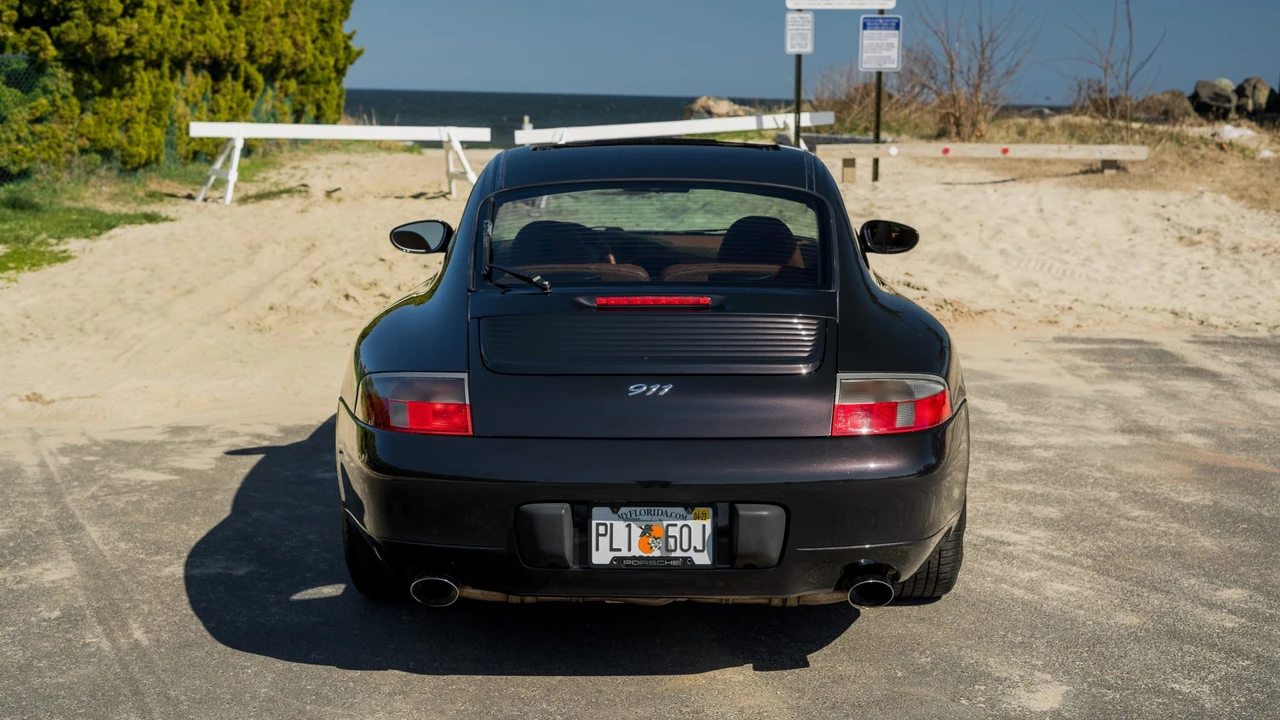 2000 Porsche 996 Carrera - Image 10 of 31