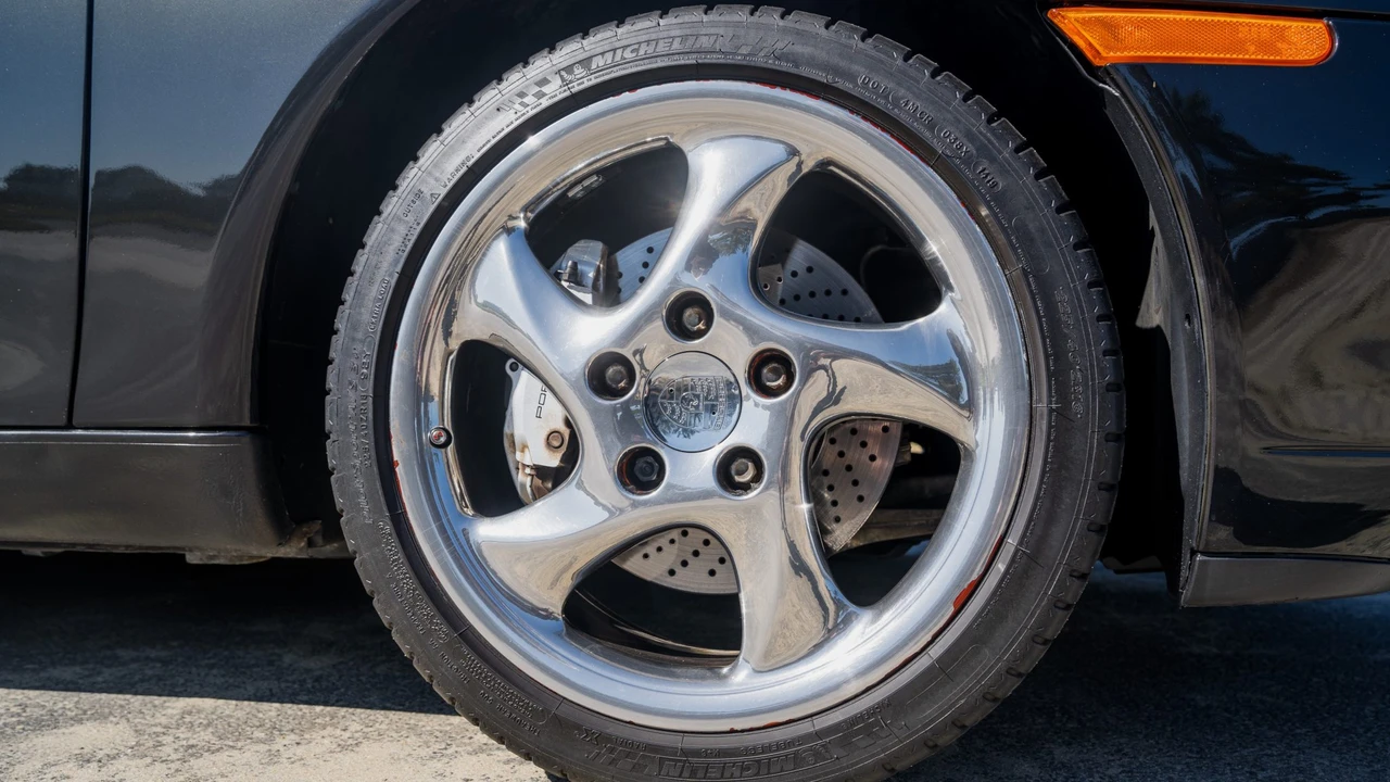 2000 Porsche 996 Carrera - Image 31 of 31