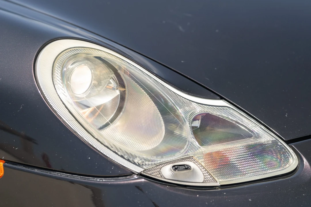 2000 Porsche 996 Carrera 4 - Image 15 of 31