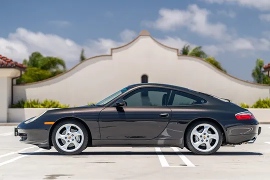 2000 Porsche 996 Carrera 4 - Image 3 of 31