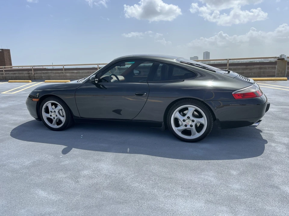 2000 Porsche 996 Carrera - Image 9 of 31