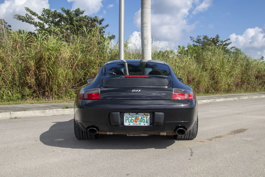2000 Porsche 996 Carrera - Image 30 of 31