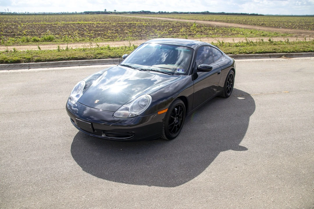 2000 Porsche 996 Carrera - Image 2 of 31