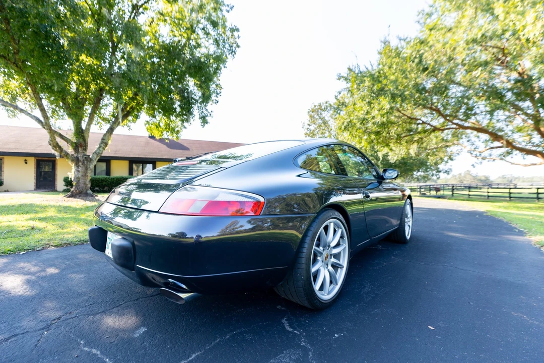 2000 Porsche 996 Carrera - Image 30 of 31