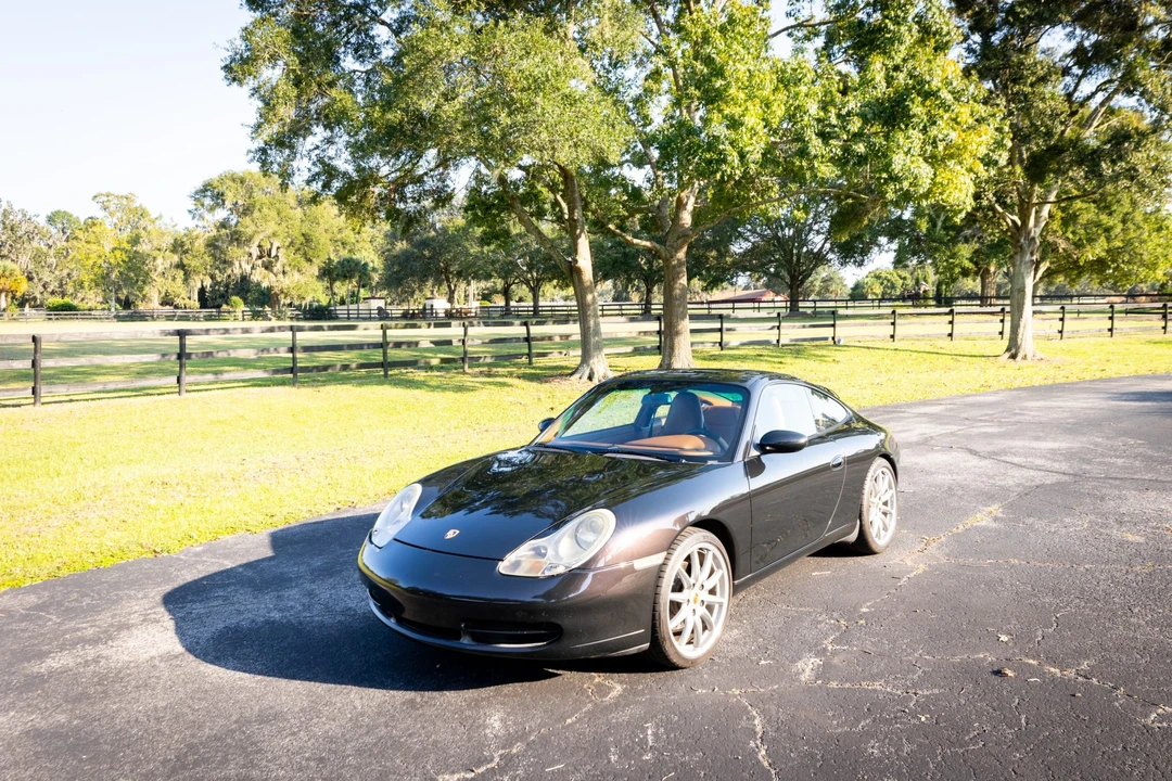 2000 Porsche 996 Carrera - Image 2 of 31