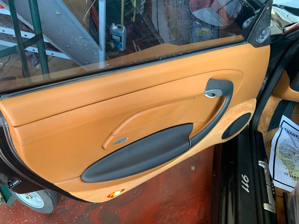 2000 Porsche 996 Carrera 4 - Image 9 of 9