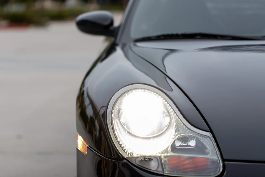 2000 Porsche 996 Carrera - Image 25 of 31