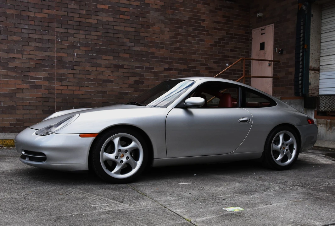 2000 Porsche 996 Carrera - Image 27 of 31