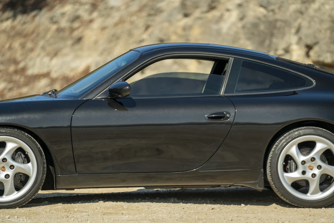 2000 Porsche 996 Carrera - Image 19 of 31