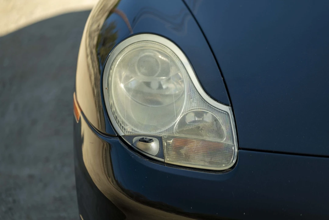 2000 Porsche 996 Carrera - Image 24 of 31