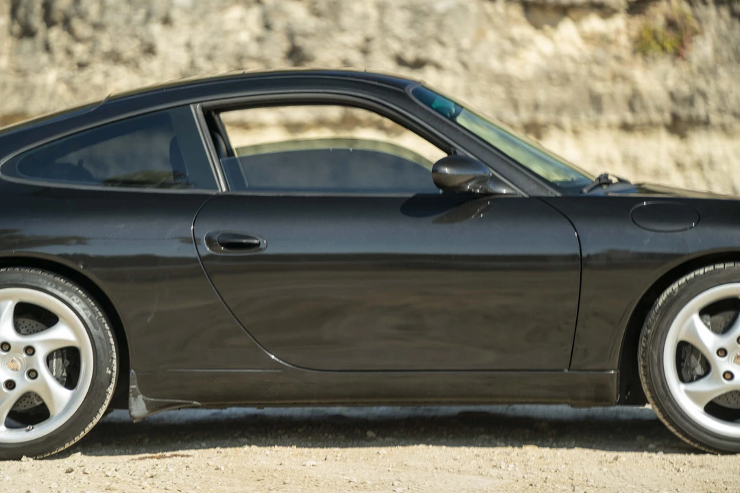 2000 Porsche 996 Carrera - Image 22 of 31