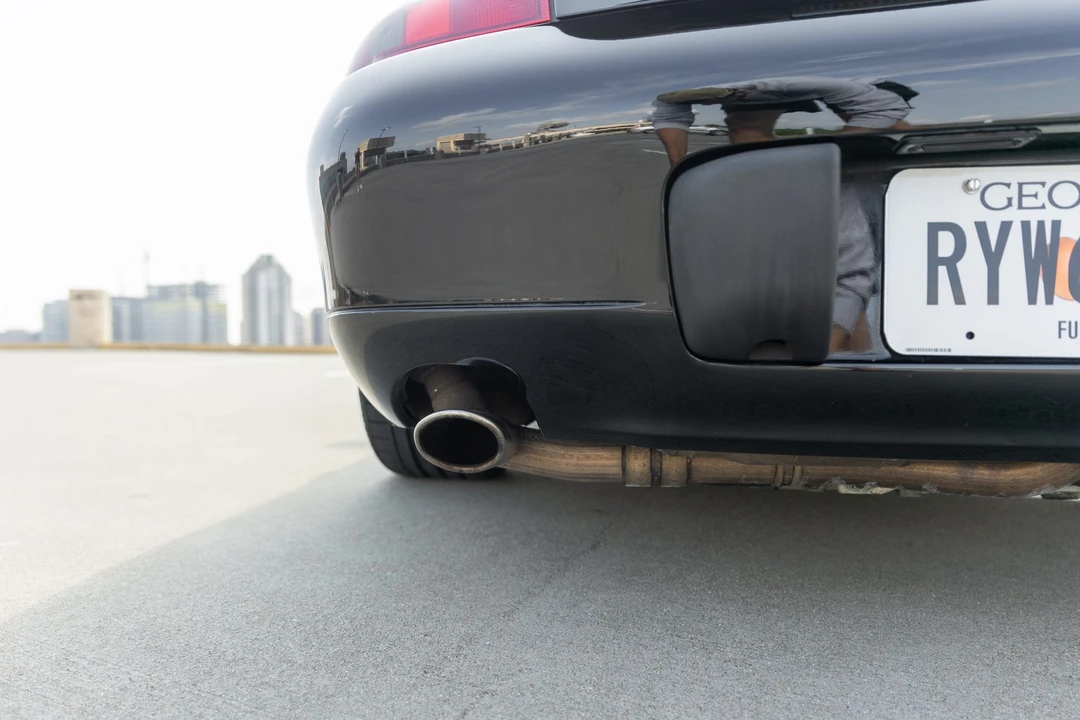 2000 Porsche 996 Carrera - Image 30 of 31