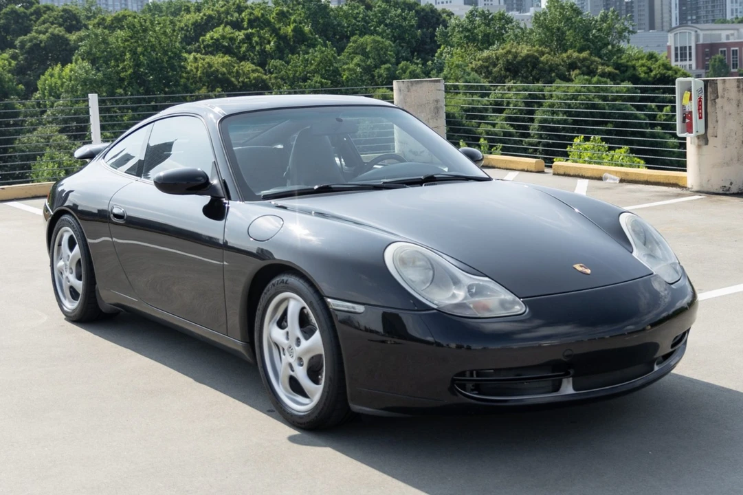 2000 Porsche 996 Carrera - Image 1 of 31