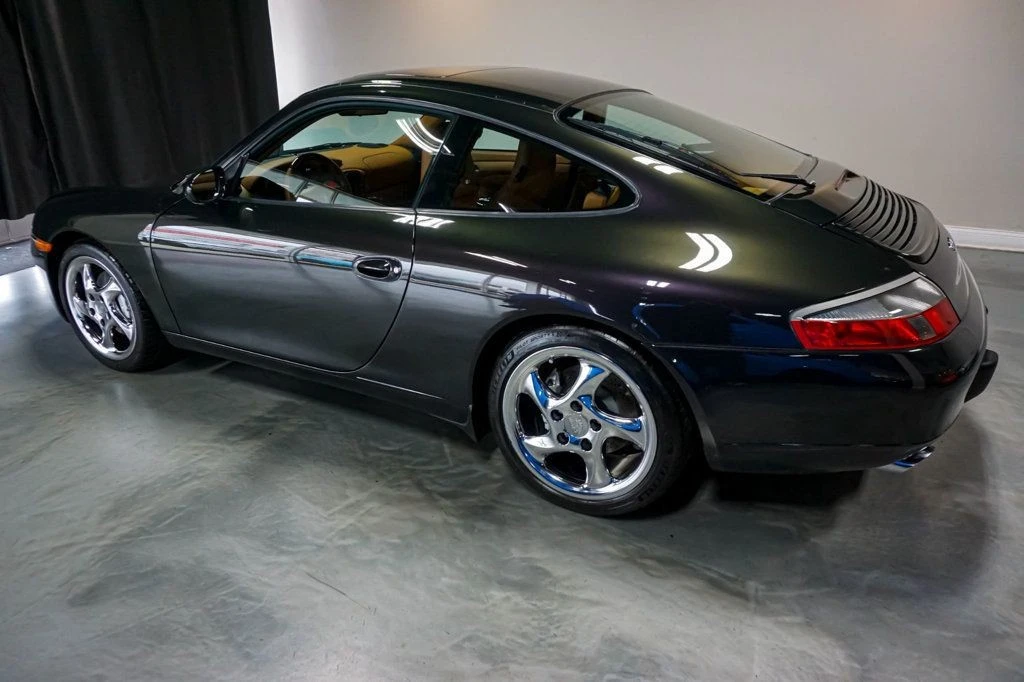 2000 Porsche 996 Carrera 4 - Image 6 of 12