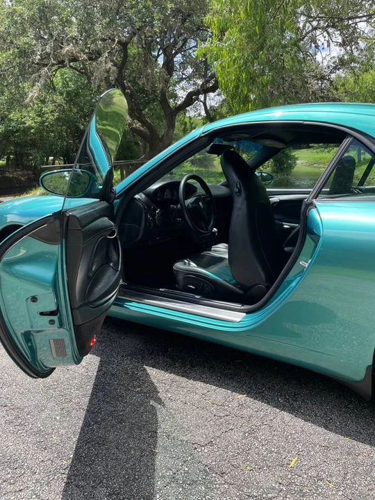 2000 Porsche 996 Carrera 4 - Image 8 of 22