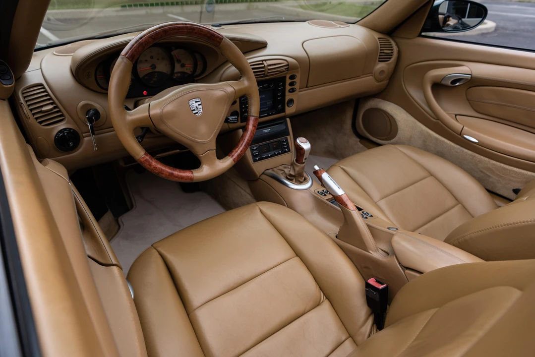 2000 Porsche 996 Carrera - Image 28 of 31