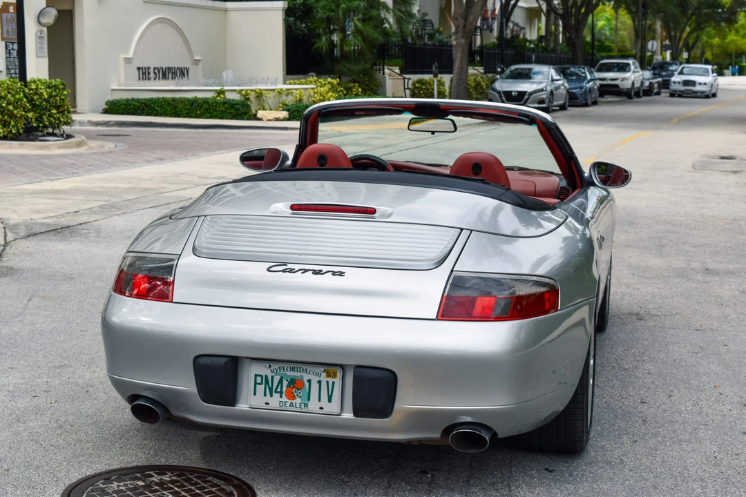 2000 Porsche 996 Carrera - Image 17 of 31