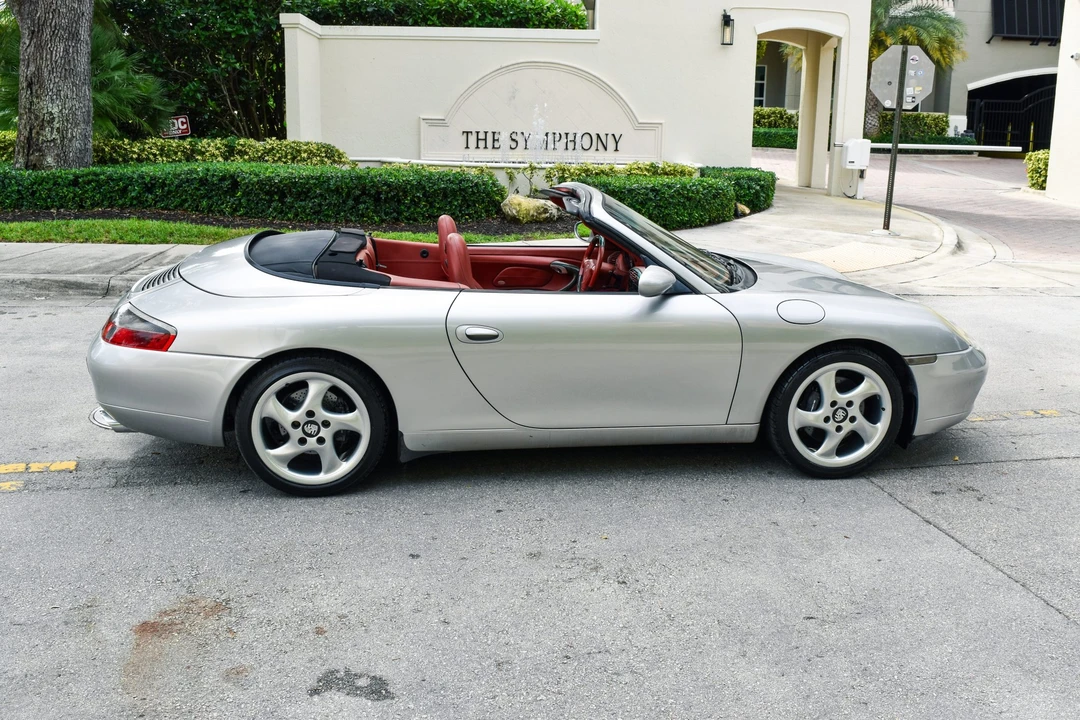 2000 Porsche 996 Carrera - Image 26 of 31