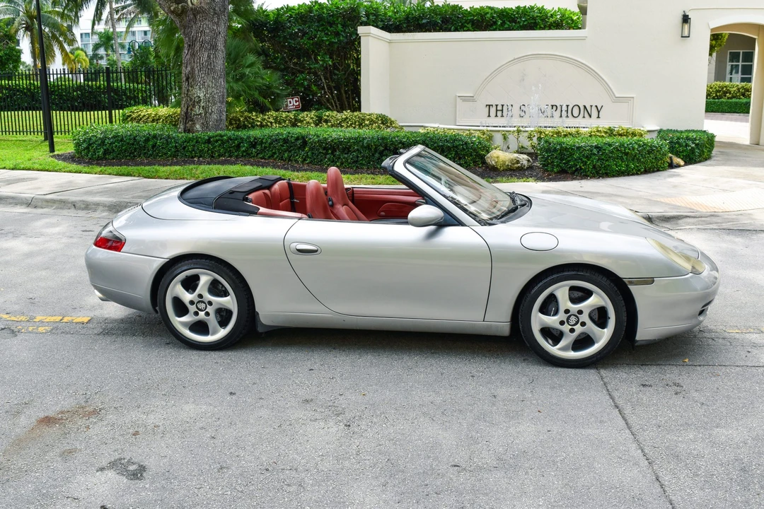 2000 Porsche 996 Carrera - Image 28 of 31