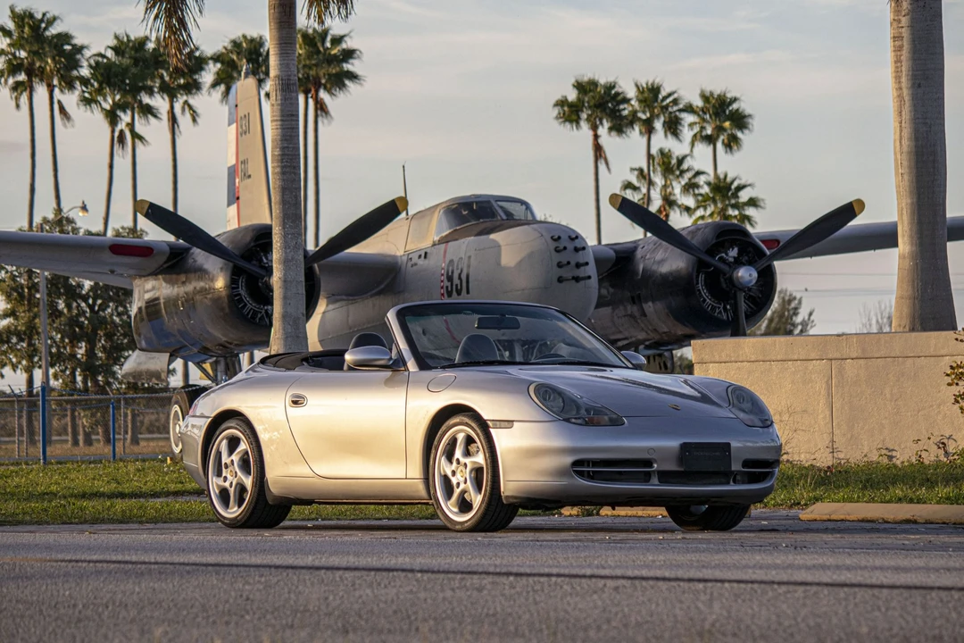 2000 Porsche 996 Carrera - Image 2 of 31