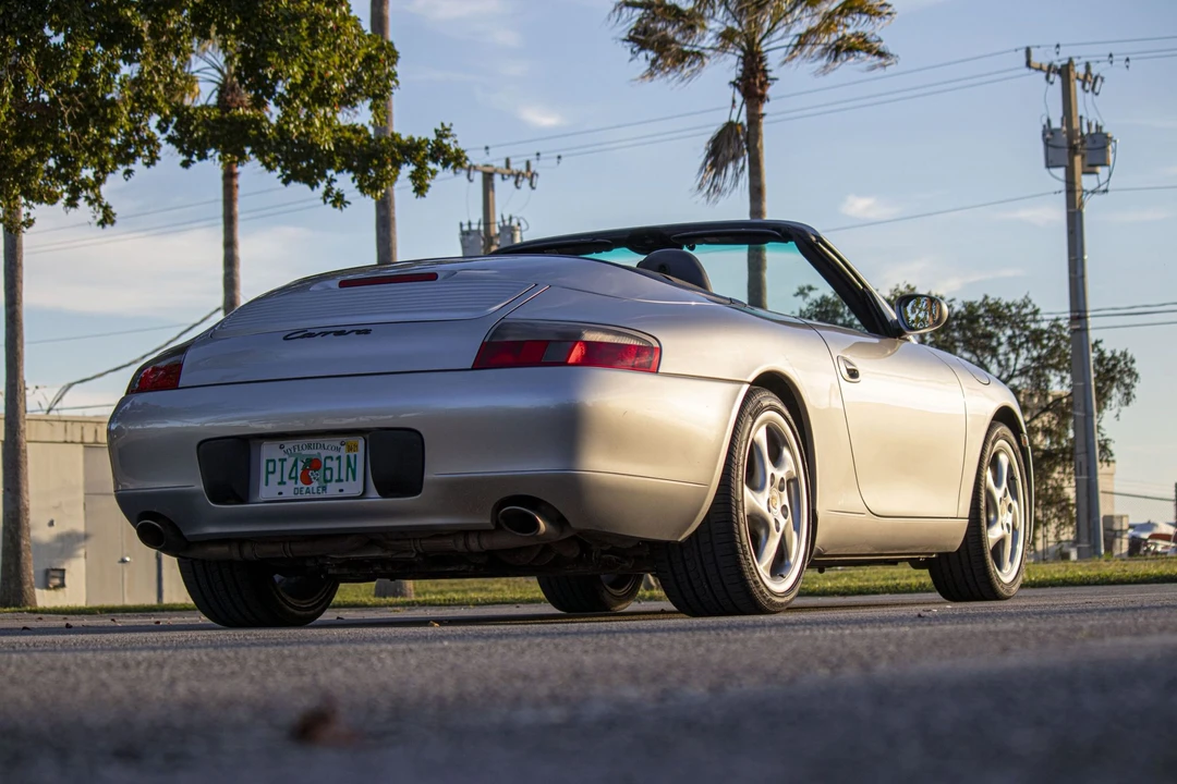 2000 Porsche 996 Carrera - Image 30 of 31