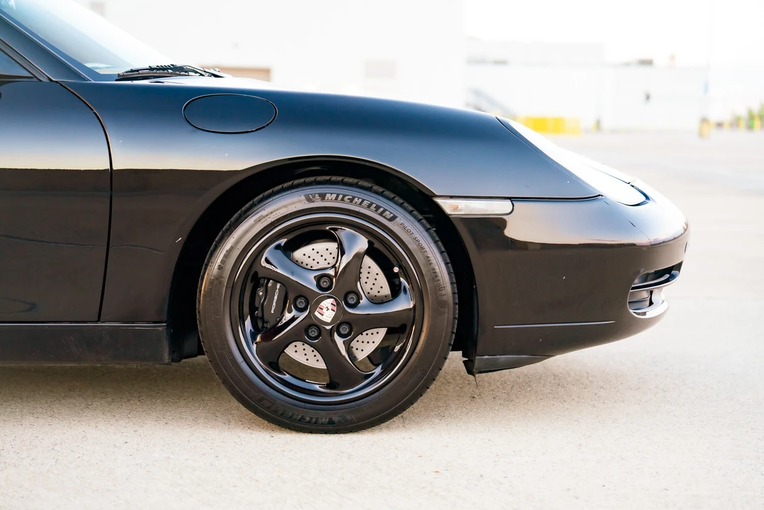 2000 Porsche 996 Carrera - Image 27 of 31