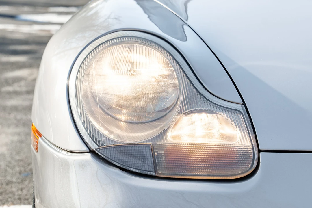 2000 Porsche 996 Carrera - Image 26 of 31