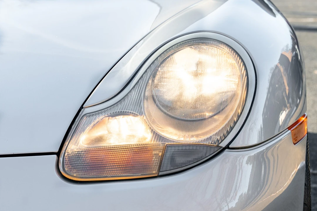 2000 Porsche 996 Carrera - Image 27 of 31
